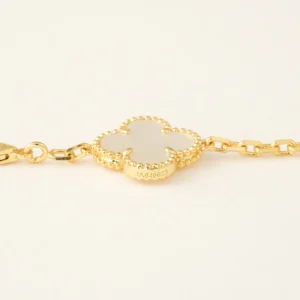 Vintage Alhambra Bracelet, 5 Motifs, Mother-of-Pearl, Yellow Gold - VCARA41800