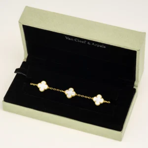 Vintage Alhambra Bracelet, 5 Motifs, Mother-of-Pearl, Yellow Gold - VCARA41800