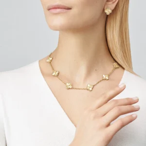 Vintage Alhambra Earrings, Yellow Gold - VCARP3JL00